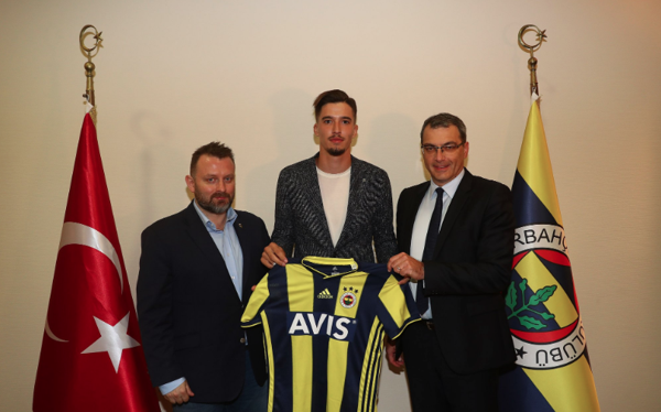 Fenerbahçe Altay Bayındır transferini açıkladı - Resim: 0