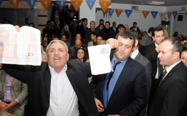 Bakan konuştukça gözyaşlarını tutamadı - Resim: 4