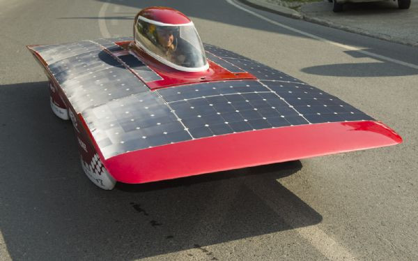 İşte güneş enerjili otomobil - Resim: 3