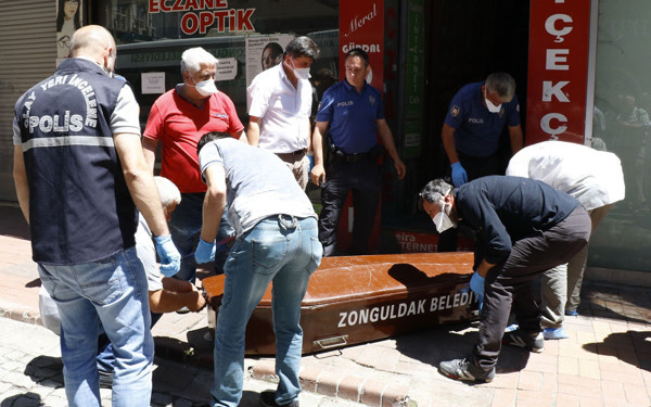 1 hafta boyunca pastaneye gelmeyince acı gerçeği öğrendiler - Resim: 0