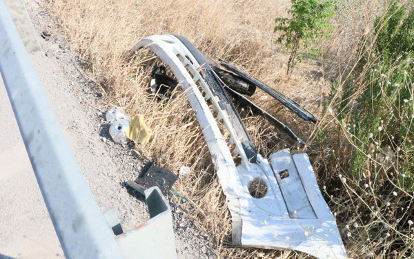 İzmir'de dehşet kaza! Ucuz atlatıldı - Resim: 1