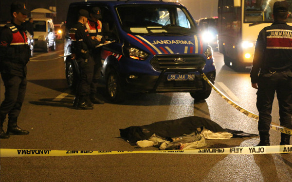 Yaşlı adam camiye giderken feci şekilde can verdi - Resim: 0