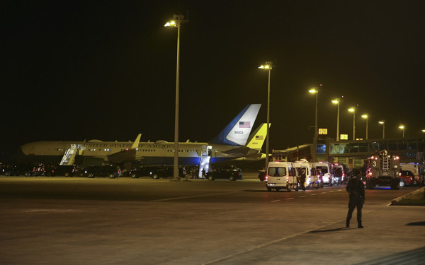 Pence ve Pompeo, Türkiye'den ayrıldı - Resim: 0