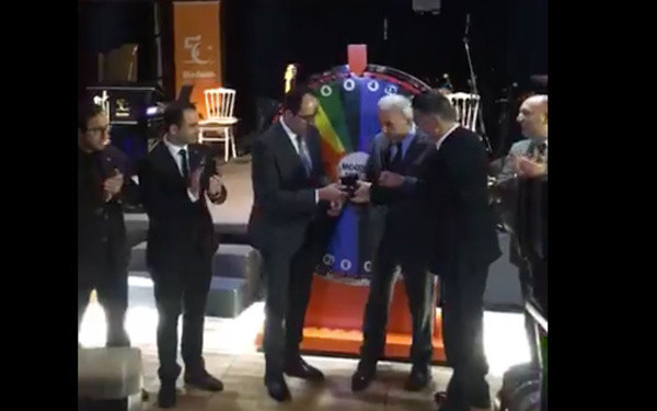 Modoko 50. yılında büyük hediyeler dağıttı! Emniyet'e araba çıktı - Resim: 1