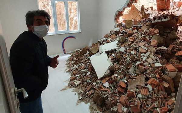 Gümüşhane'de sabah büyük gürültüyle uyandı! Hayatının şokunu yaşadı - Resim: 0