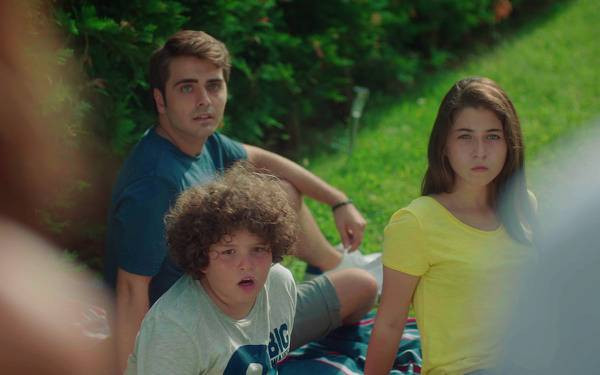 Koca Koca Yalanlar 5. bölüm fragmanı Sude ve Ahmet evlenecek mi? - Resim: 3