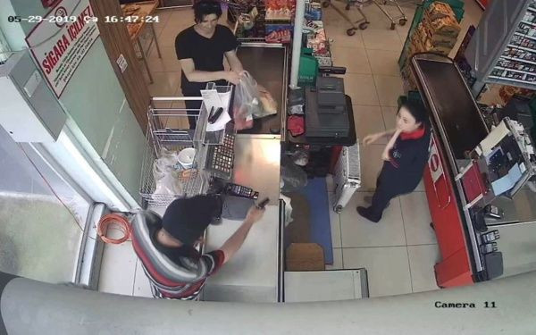 Karabük'te markete soygun girişiminde bulunan kişi tutuklandı - Resim: 3