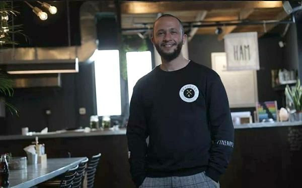 Sevgilisini 'niye bu fotoğrafı beğendin' diye beyzbol sopasıyla hastanelik eden cani tutuklandı - Resim: 1