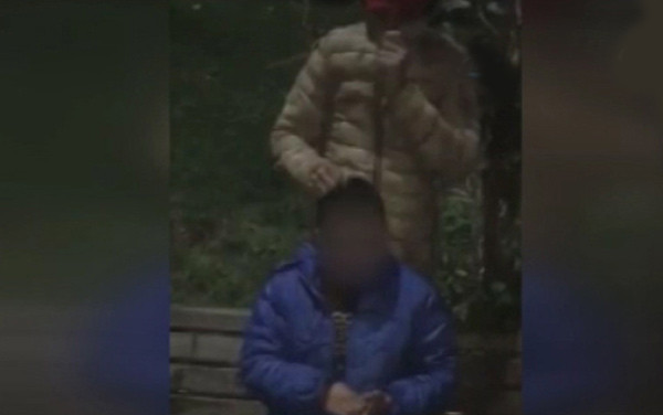 Çocuk hırsızı önce itiraf ettirip sonra dövdüler! Serbest kaldı.. - Resim: 2