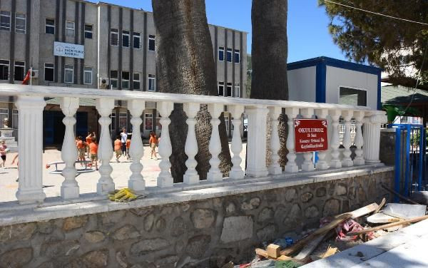 Muğla'da okulun bahçesinde tesadüfen 2 bin 300 yıllık yazıt bulundu - Resim: 1