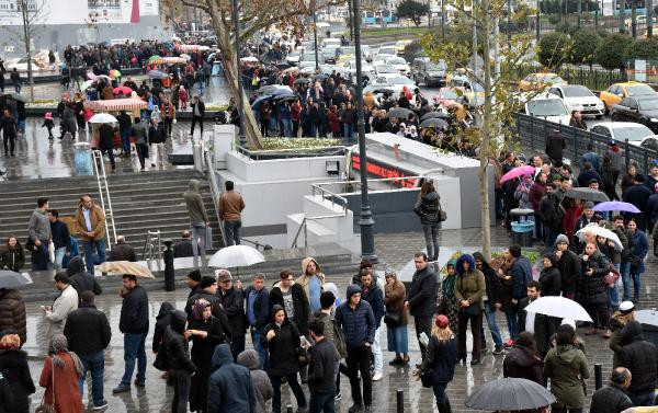Sağanak bile zengin olma hayallerini engellemedi! - Resim: 2