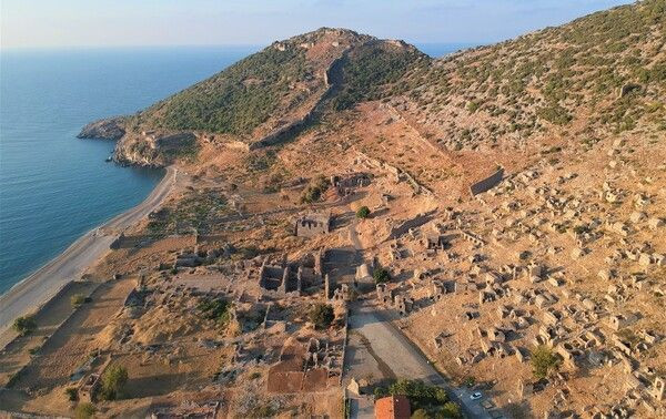Mersin'de kazılarda ortaya çıktı! Gören şaştı kaldı: Çok ilginç bir örnek - Resim: 1