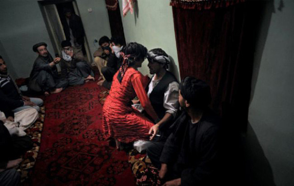 Afgan çocuklara fuhuş işkencesi - Resim: 4