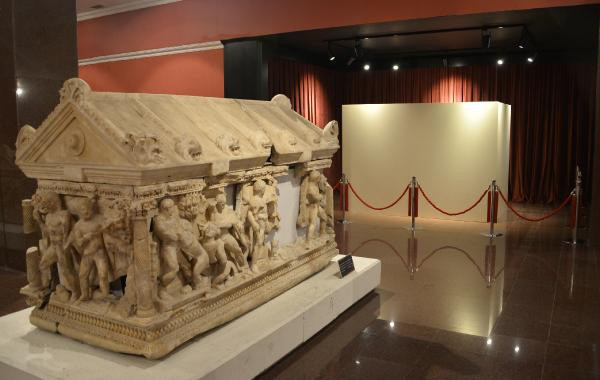 Bu panelin arkasında tarih var ilk fotoğraflar geldi  - Resim: 4