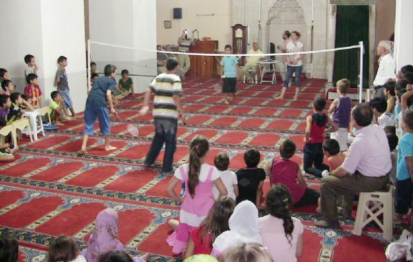 Cami'ye böyle girilir mi bu yapılır mı? - Resim: 4