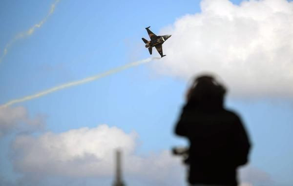 Solo Türk'ün prova uçuşları kentte heyecan yarattı - Resim: 3