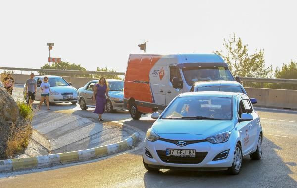 Antalya'da mesire alanı girişinde 2 kilometrelik piknik kuyruğu - Resim: 2