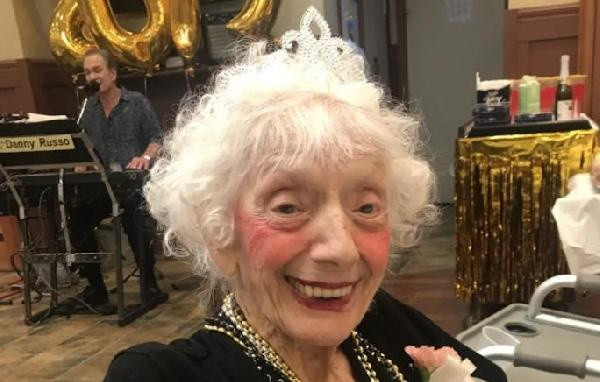 ABD 102 yaşındaki kadını konuşuyor! İki kez yendi rekor kırdı - Resim: 0