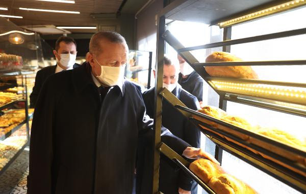 Cumhurbaşkanı Erdoğan fırından alışveriş yaptı - Resim: 0