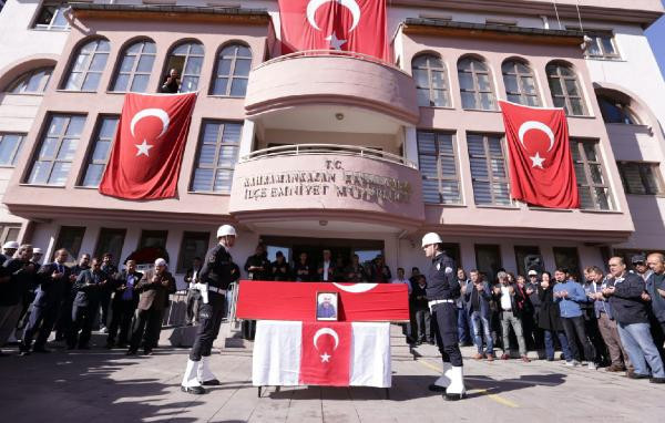 Yanında şehit olan arkadaşının acısına dayanamadı! - Resim: 3