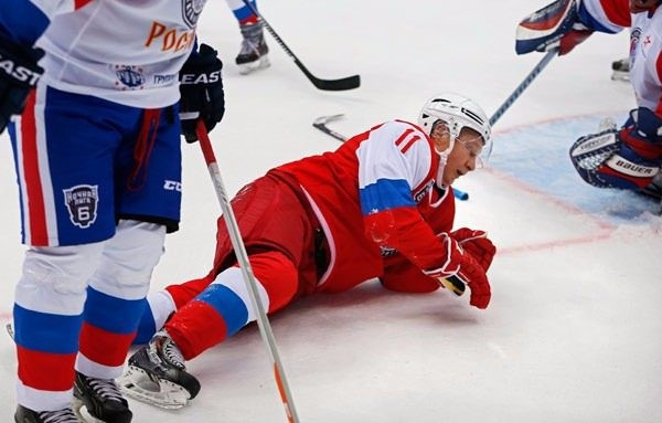 Dünya liderlerinin en komik halleri - Resim: 2