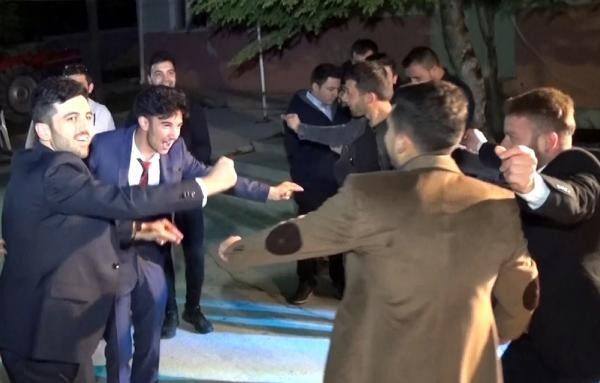 Liseli çocuk nişanda maganda kurbanı oldu! İşte son anları... - Resim: 4