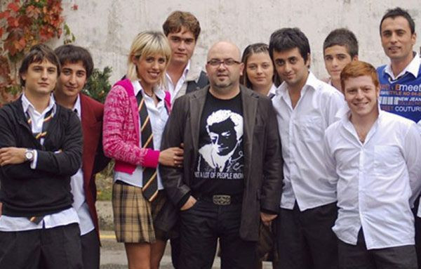 Reytingi bol Arka Sıradakiler dizisi hayranlarını sevindiren haber! Yıllar sonra geri dönüyor - Resim: 3