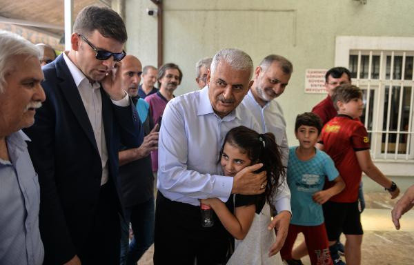 Binali Yıldırım'dan Ekrem İmamoğlu'na 'çay teklif geçerli mi' sorusuna yanıt - Resim: 0