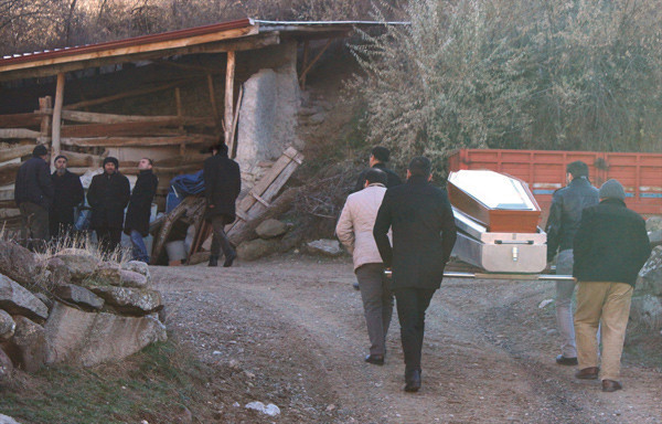 Ankara'da soba zehirlenmesi! Yaşlı çift uykuda can verdi - Resim: 3