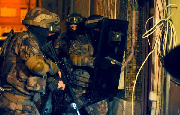 IŞİD'e şafak baskını! Böyle gözaltına alındılar... - Resim: 3