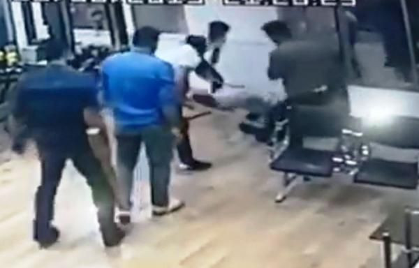 Yer Diyarbakır! Duvarı kırıp dışarı çıkarttıktan sonra öldüresiye dövdüler - Resim: 3