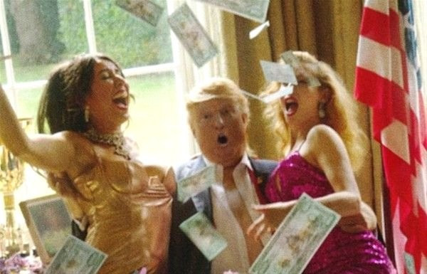 Trump'ın müstehcen fotoğrafları gören şoke oldu - Resim: 2