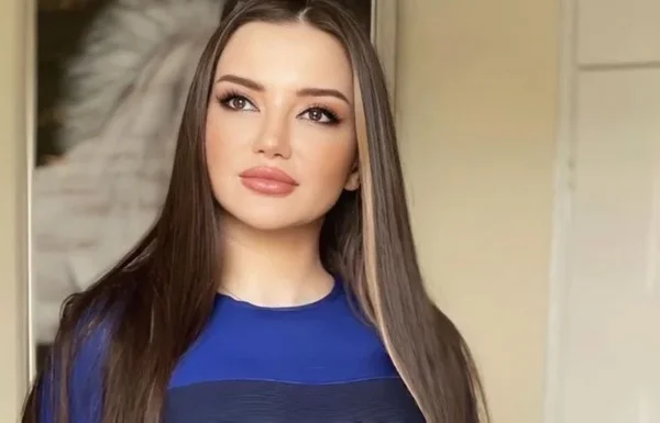 Esra Ezmeci'ye gelen yorum 'pes' dedirtti: 1 gecede 3 kez... - Resim: 4