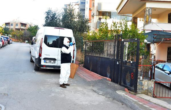 Adana'da korkunç olay! Eşine 'Seni çok yalnız bıraktım' yazan polis, evde ölü bulundu - Resim: 0