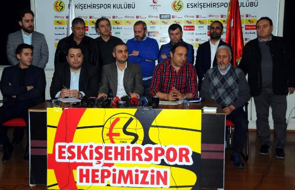 Eskişehirspor'da deprem: 9 futbolcu kulübü terk etti! - Resim: 2