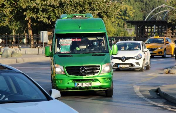 Erdoğan uyarmıştı! İstanbul'da toplu ulaşımda sosyal mesafesiz ayakta yolculuk - Resim: 4