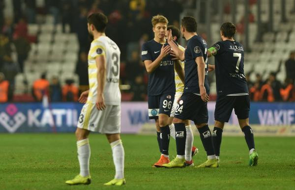 Antalyasporlu Fehmi Koç Fenerbahçe maçında tarihe geçti - Resim: 3