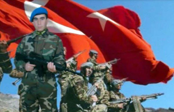 Konya şehidini bağrına bastı - Resim: 1