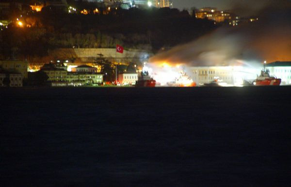 Galatasaray Üniversitesi yandı - Resim: 3
