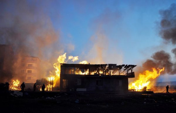 Palet deposu alev alev yandı! - Resim: 3