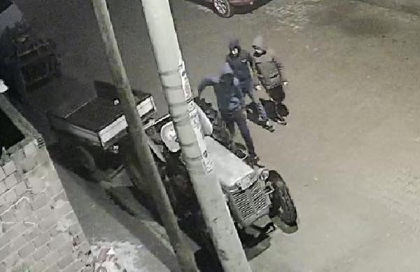 Bu çocuklar ne yapıyor? Çok şaşıracaksınız!.. - Resim: 3