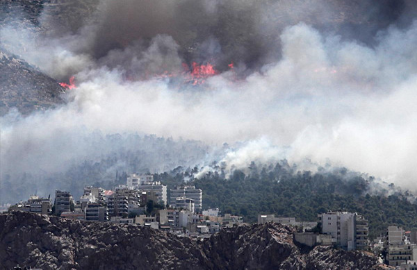 Yunanistan cayır cayır yanıyor - Resim: 3