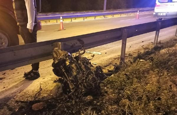 İstanbul'da feci kaza! TEM'de bariyerlere saplanan otomobilin motoru fırlayıp gitti: 1 ölü - Resim: 2