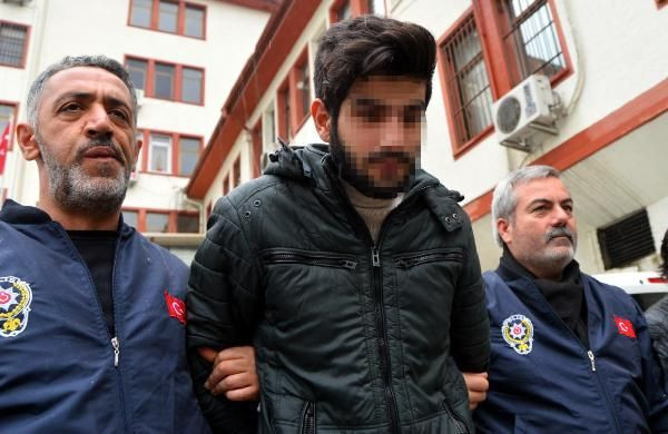 Dayı-yeğen, komşu kadınının boğazını kesip bileziklerini çaldı - Resim: 0