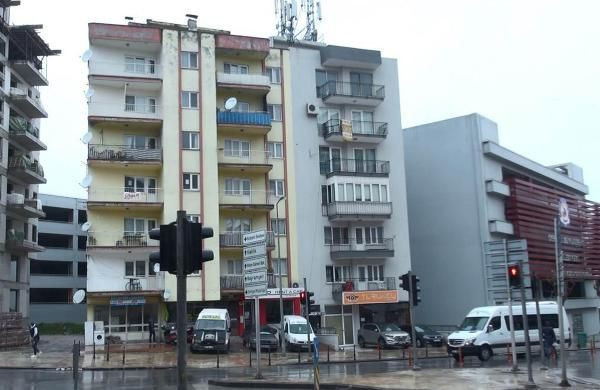 Çatıdan sarkıttığı iple apartmana girip eşini katletti! Denizli'deki vahşette yeni detaylar - Resim: 1