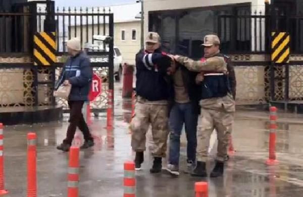 Adana'da öldürülen Suriyeli kadının katil zanlısı ağabeyi çıktı - Resim: 0