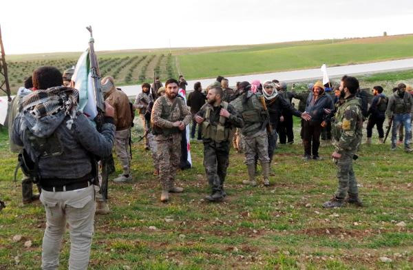 Cerablus’ta ÖSO hareketliliği! Ağır silahlarla... - Resim: 2