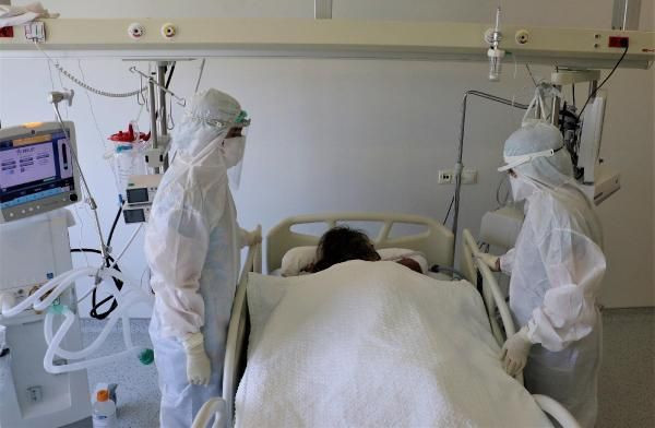 Yoğun bakımda Covid-19'la mücadelenin çarpıcı hikayesi Levent Yamanel anlattı - Resim: 1