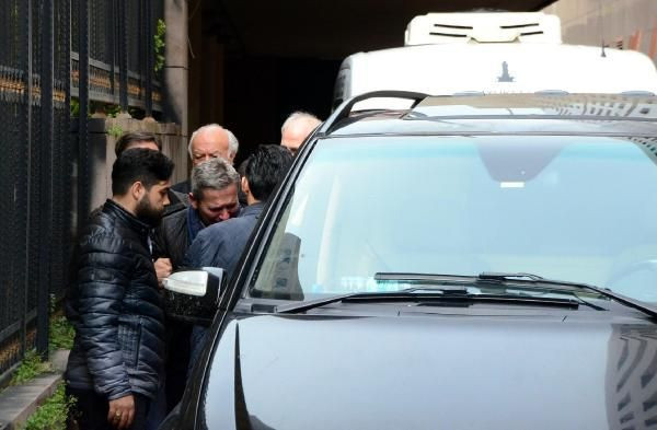 Demet Akbağ nerede eşi Zafer Çika'nın cenazesini almaya bakın kim geldi - Resim: 3