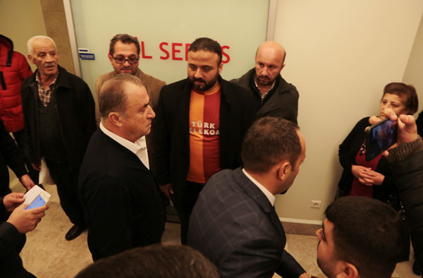 Babasını kaybeden Fatih Terim hasteneye böyle geldi - Resim: 2